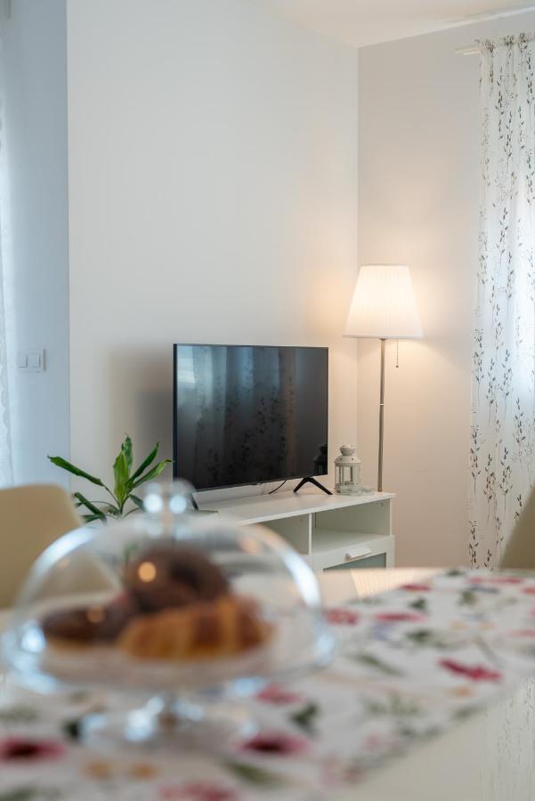 트로기르 Apartman Lotos 아파트 외부 사진