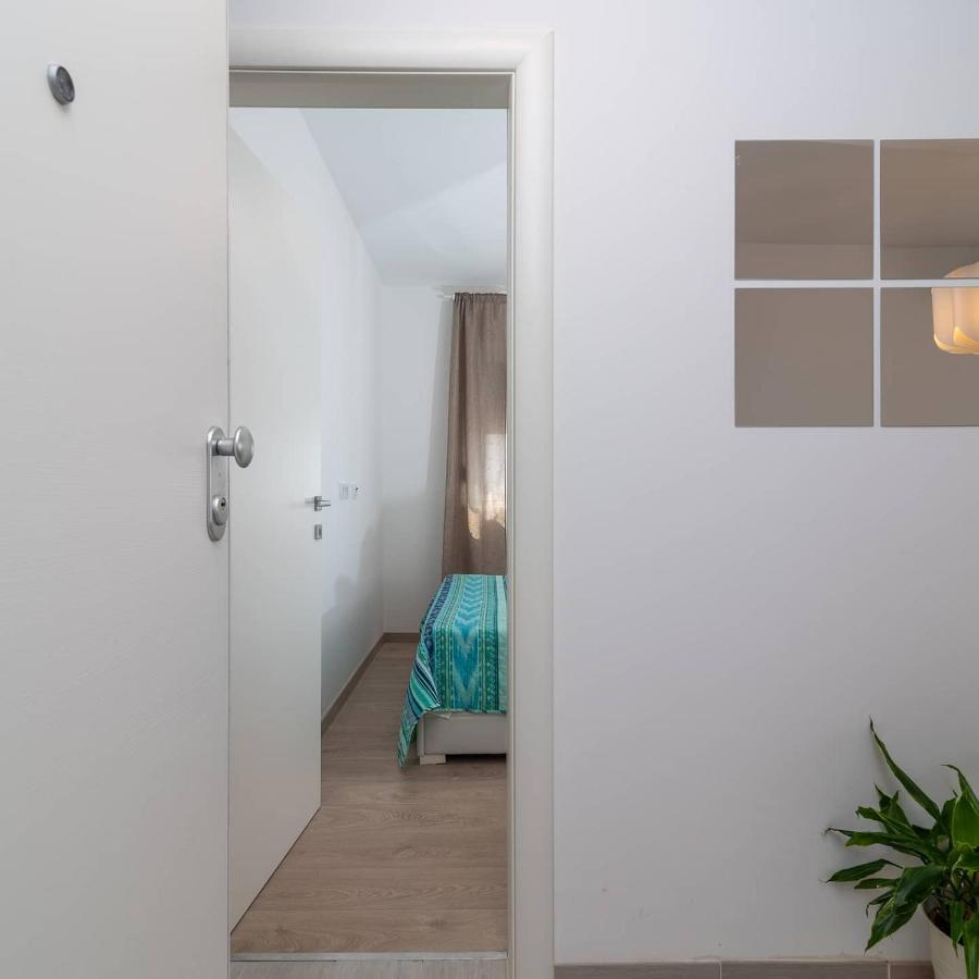 트로기르 Apartman Lotos 아파트 외부 사진