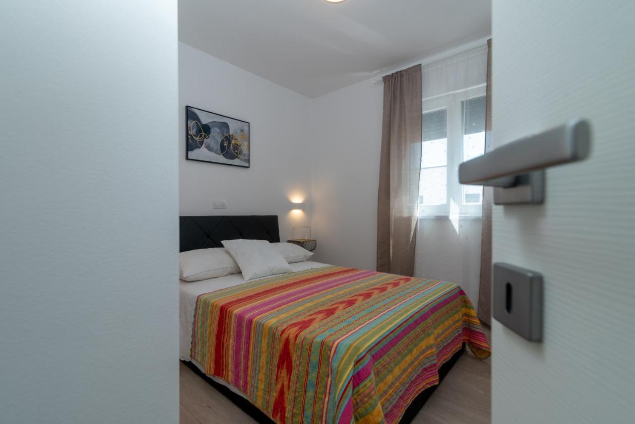 트로기르 Apartman Lotos 아파트 외부 사진