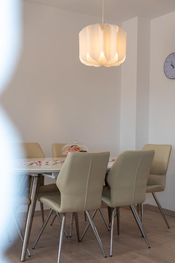 트로기르 Apartman Lotos 아파트 외부 사진